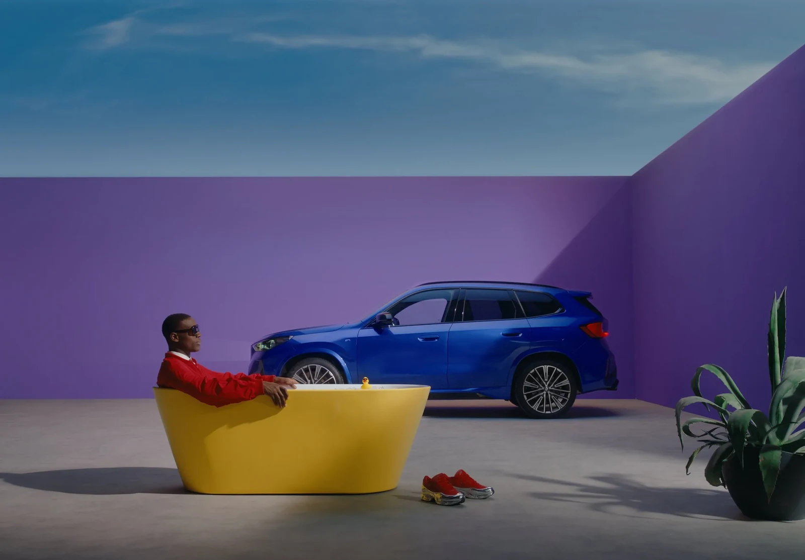 BMW Service — still 4